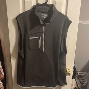 Columbia golf vest. Size medium worn twice.